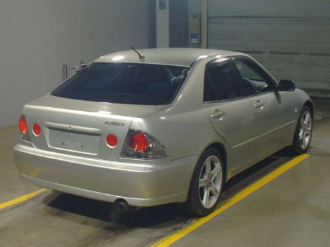 2001 Toyota Altezza SXE10[1]