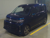 2023 Daihatsu Move Custom