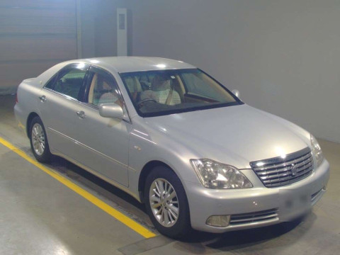 2007 Toyota Crown GRS182[2]