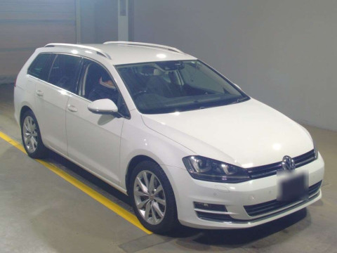 2014 Volkswagen Golf Variant AUCHP[2]