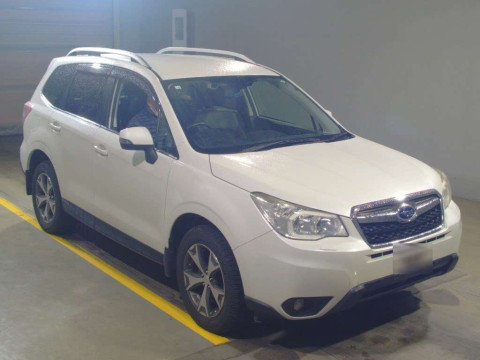 2014 Subaru Forester SJ5[2]