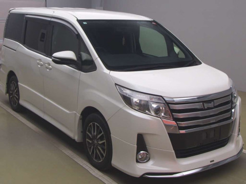 2014 Toyota Noah ZRR80W[2]