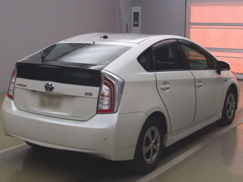 2014 Toyota Prius ZVW30[1]