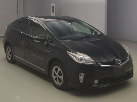 2012 Toyota Prius ZVW30[2]