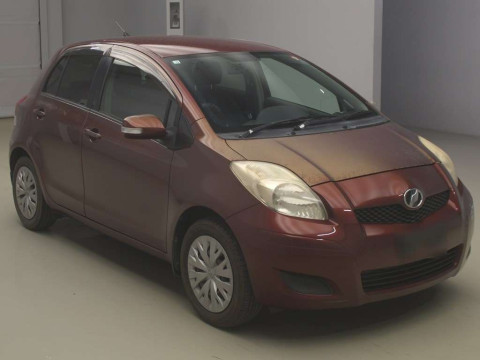 2010 Toyota Vitz SCP90[2]