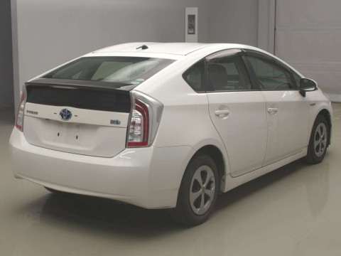 2012 Toyota Prius ZVW30[1]