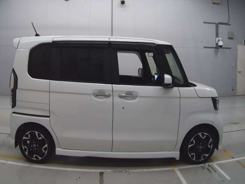 2020 Honda N-BOX CUSTOM JF3[2]