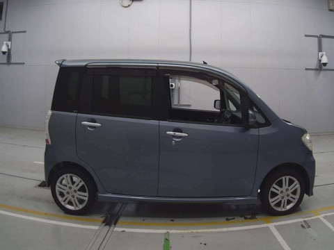 2010 Daihatsu Tanto exe L455S[2]