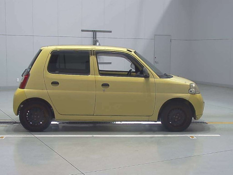 2011 Daihatsu Esse L235S[2]