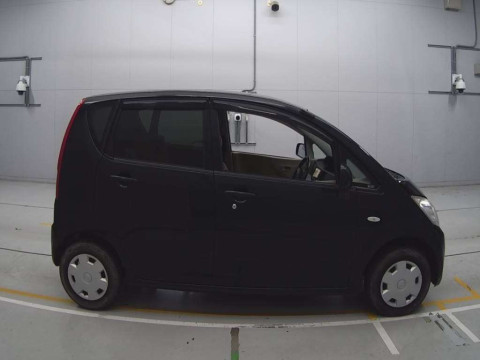 2010 Daihatsu Move L175S[2]