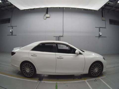 2010 Toyota Mark X GRX130[2]