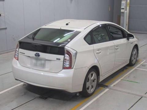 2012 Toyota Prius ZVW30[1]