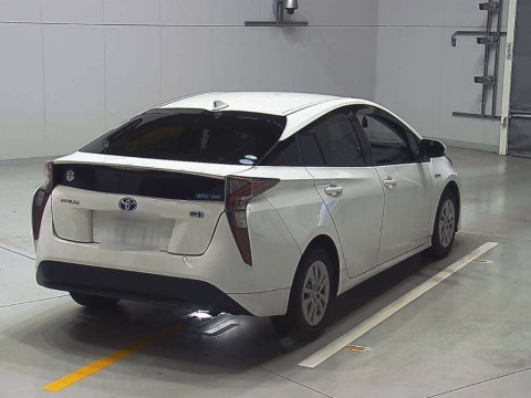 2018 Toyota Prius ZVW50[1]