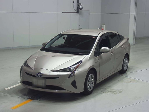 2016 Toyota Prius ZVW50[0]