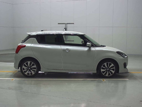 2017 Suzuki Swift ZC13S[2]