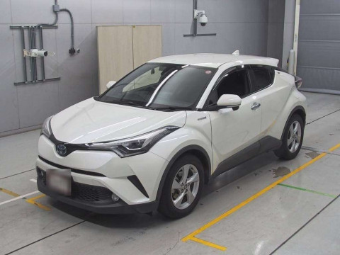 2018 Toyota C-HR ZYX10[0]