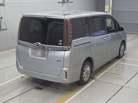 2017 Toyota Noah ZWR80G[1]