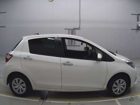 2019 Toyota Vitz KSP130[2]