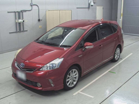 2013 Toyota Prius alpha ZVW41W[0]