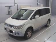 2010 Mitsubishi Delica D5