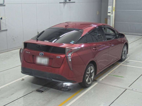 2017 Toyota Prius ZVW51[1]