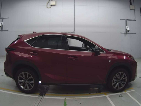 2017 Lexus NX AGZ10[2]