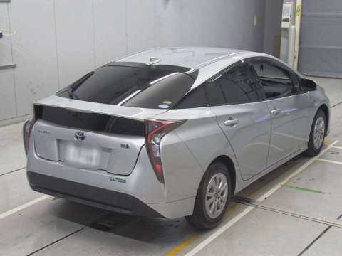 2018 Toyota Prius ZVW50[1]