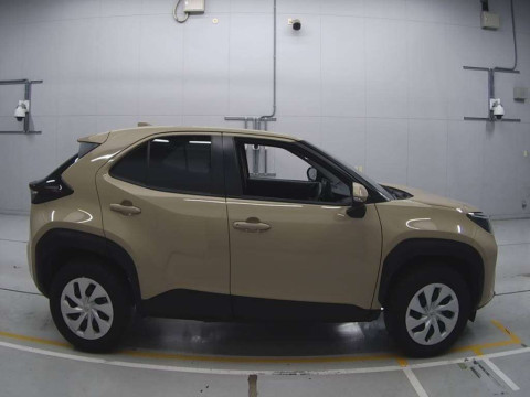 2021 Toyota YARIS CROSS MXPJ10[2]