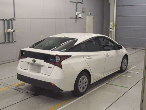 2019 Toyota Prius ZVW51[1]