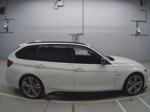 2012 BMW 3 Series 3A20[2]