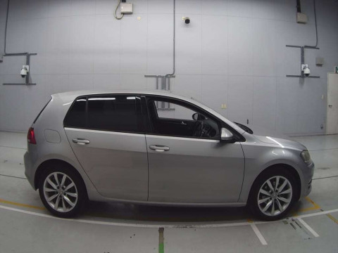 2013 Volkswagen Golf AUCPT[2]