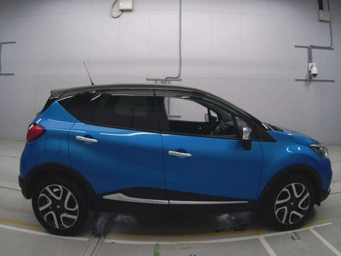 2016 Renault Captur 2RH5F[2]