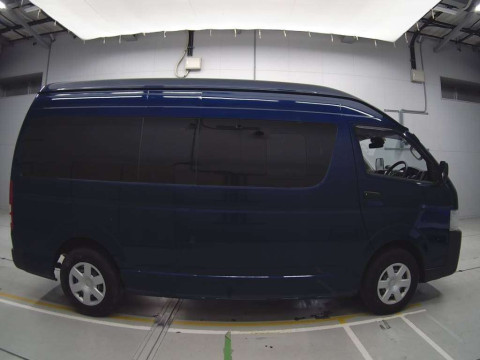 2019 Toyota Hiace Van TRH221K[2]