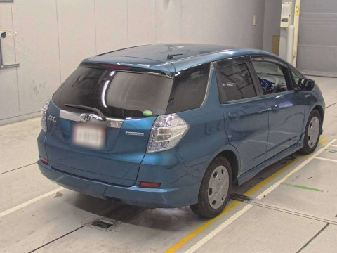 2012 Honda Fit Shuttle Hybrid GP2[1]