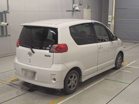 2005 Toyota Porte NNP10[1]