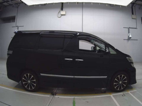 2012 Toyota Vellfire GGH20W[2]