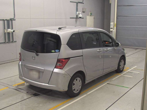 2010 Honda Freed GB3[1]