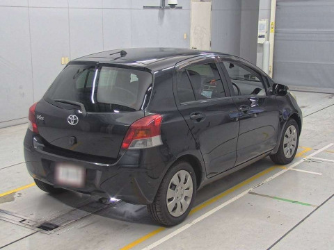 2010 Toyota Vitz SCP90[1]