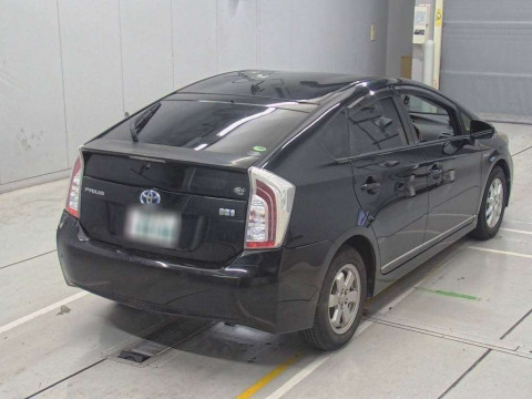 2013 Toyota Prius ZVW30[1]