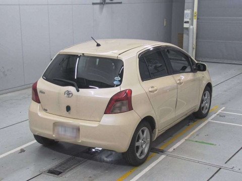 2005 Toyota Vitz SCP90[1]