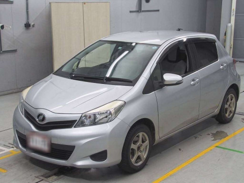 2013 Toyota Vitz NSP130[0]