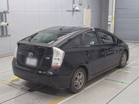 2010 Toyota Prius ZVW30[1]