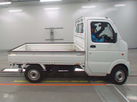 2010 Suzuki Carry Truck DA63T[2]