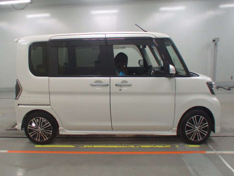 2017 Daihatsu Tanto Custom LA600S[2]