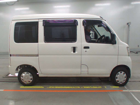 2012 Daihatsu Hijet Cargo S321V[2]