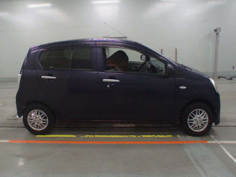 2012 Daihatsu Mira es LA300S[2]