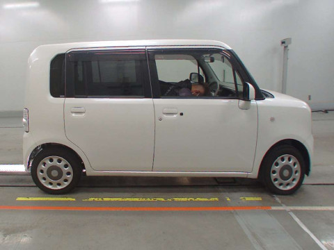 2015 Daihatsu Move Conte L575S[2]