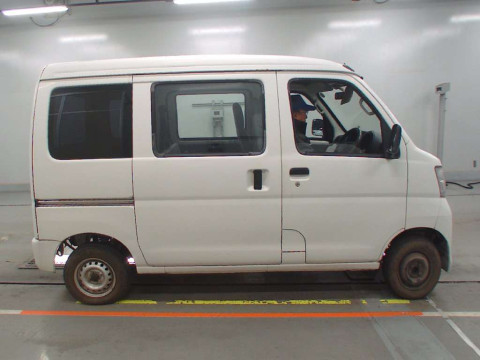 2015 Daihatsu Hijet Cargo S321V[2]