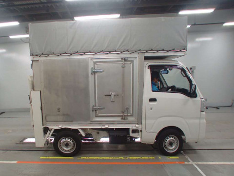 2018 Daihatsu Hijet Truck S510P[2]