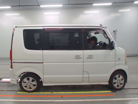 2010 Suzuki Every Wagon DA64W[2]